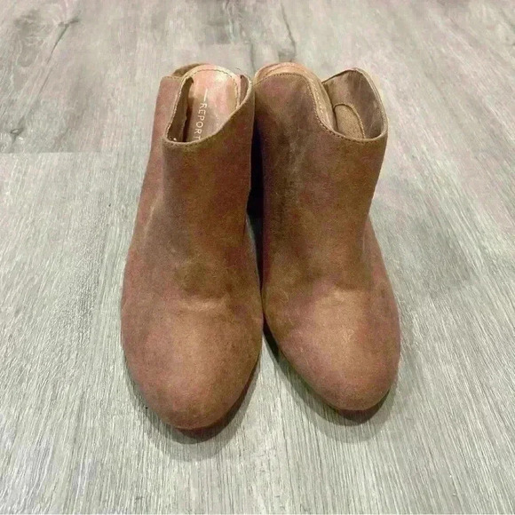 Report Women’s Sweden Slip On Chunky Heel Tan Bootie - Picture 3 of 8